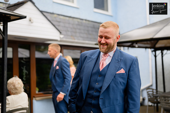 090- Megan & Danny- The-Plough-Hotel_