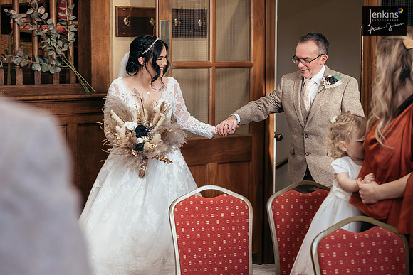 173- Nic & Beth-z