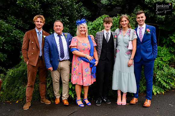 352 Lizzie & Peter_wedding-z