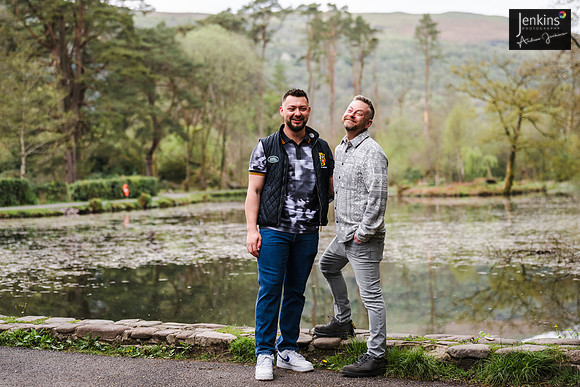 93 Danny & Craig pre-shoot-z