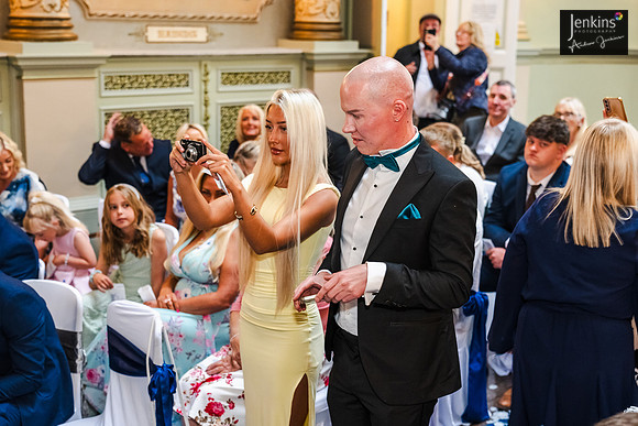 Leanne & Richard 485_-z