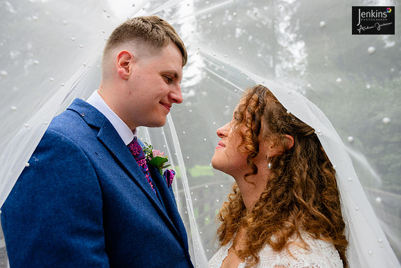 322 Lizzie & Peter_wedding-z