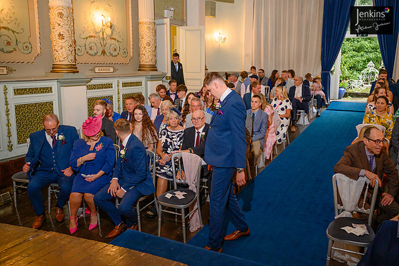 134 Lizzie & Peter_wedding-z