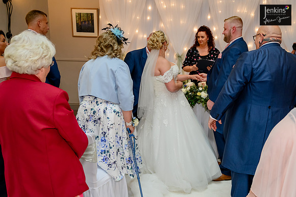 272- Megan & Danny- The-Plough-Hotel_