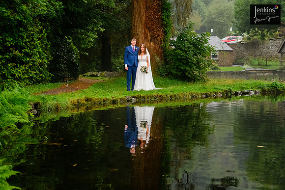 287 Lizzie & Peter_wedding-z