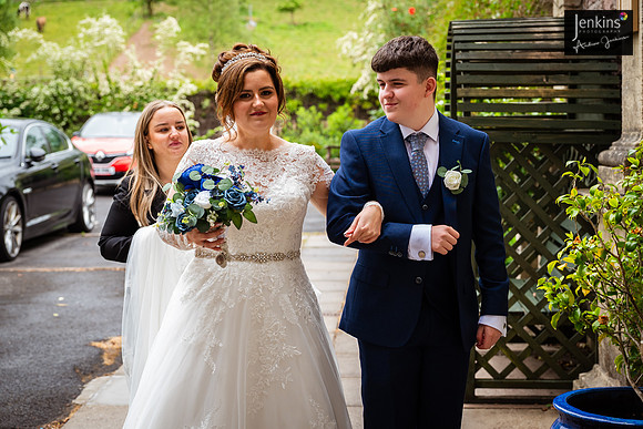 Leanne & Richard 311_-z